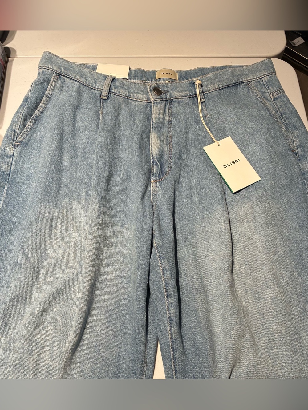 NWT DL1961 Isabel Wide Leg 31.5’ Jeans in Beachfront Size 31 - Picture 6 of 15